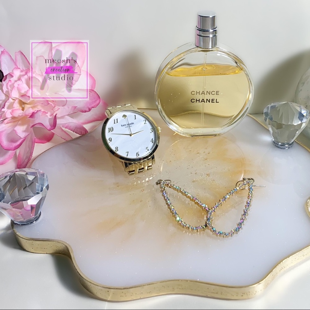 ⭐️HANDCRAFTED GOLD & WHITE JEWELRY TRAY⭐️